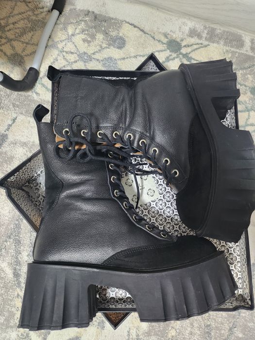 Продам сапоги, ботинка, туфли