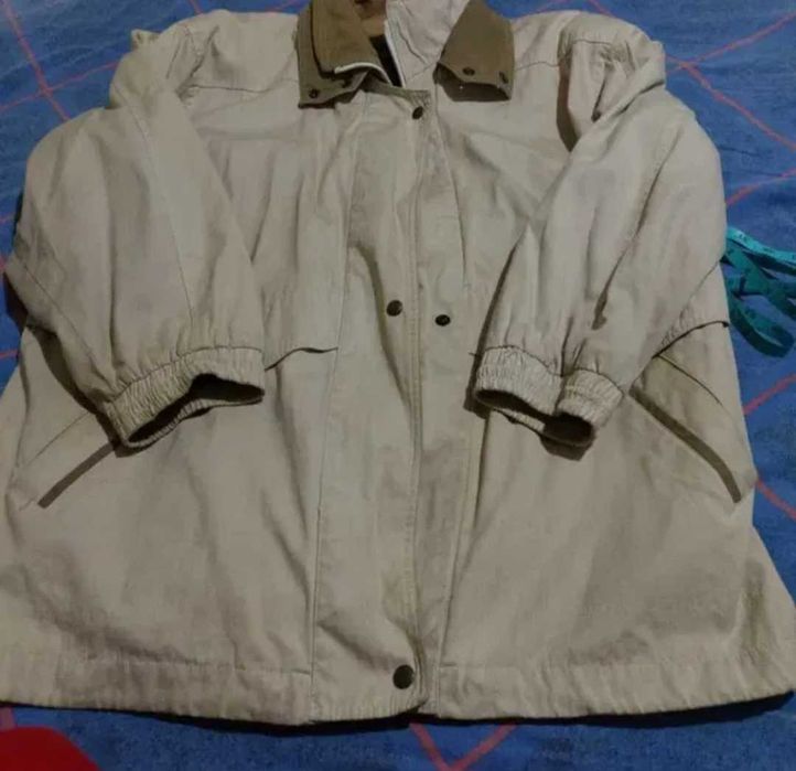 Jachetă damă in conditii bune M