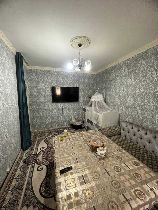 Продам квартиру метро мирза улугбек 1/3/4 42000