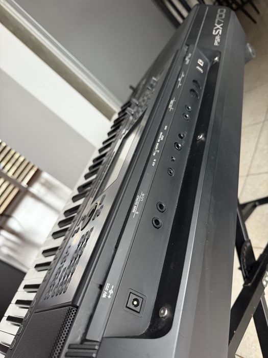 Yamaha PSR SX700