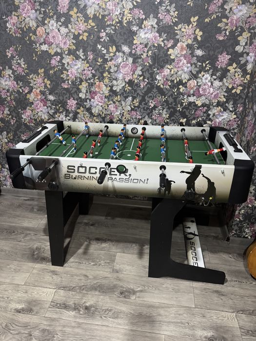 Продам настольный футбол