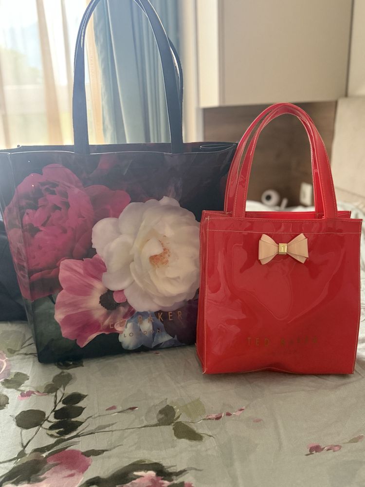 Гумени чанти Ted Baker