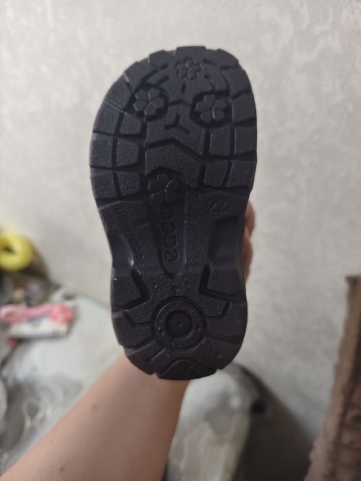 Детские сапожки ecco на девочку 
Материал кожа 
Размер