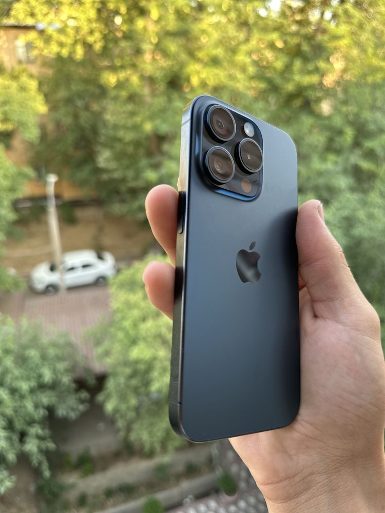 Iphone 15 pro 90% batareka