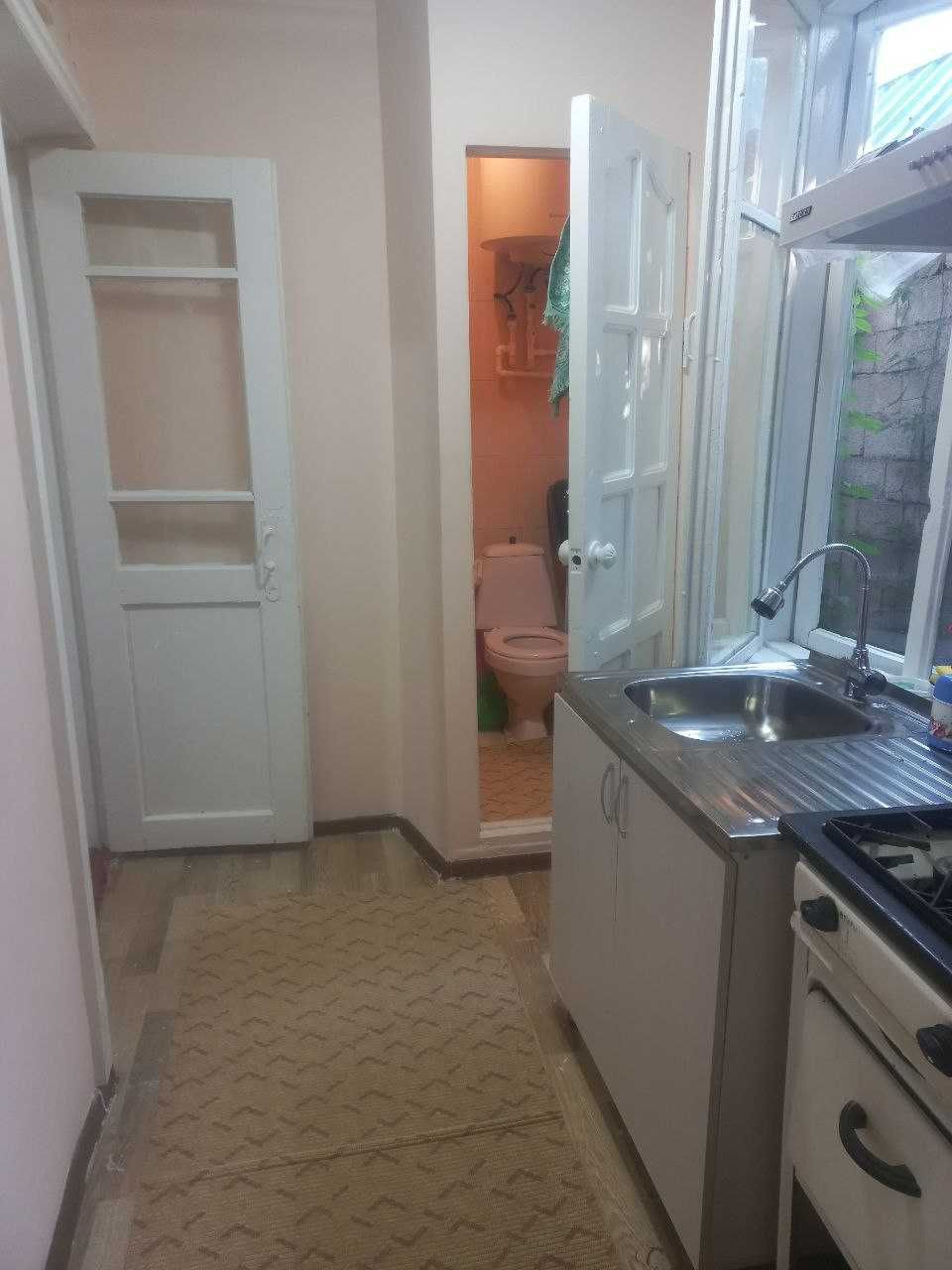 2 xonali uy arendaga beriladi ayyol kishiga