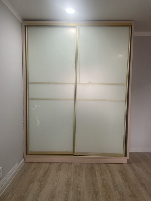 Шкаф - купе светло коричневый , б/у