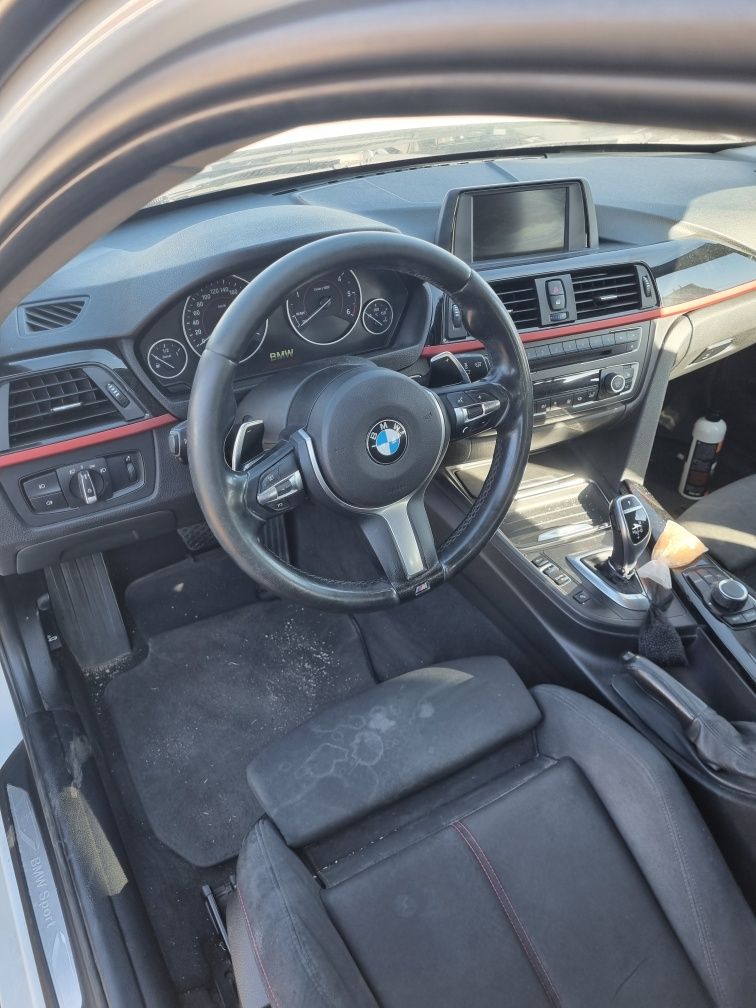 Продавам на части бмв ф31 320д 4×4 184кс 13г