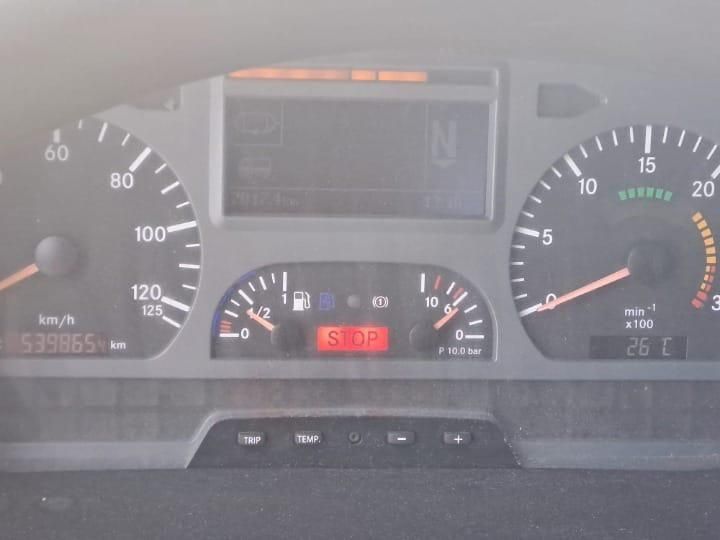 Mercedes-Benz AXOR 1833L 7.2L Diesel 326CP 2009