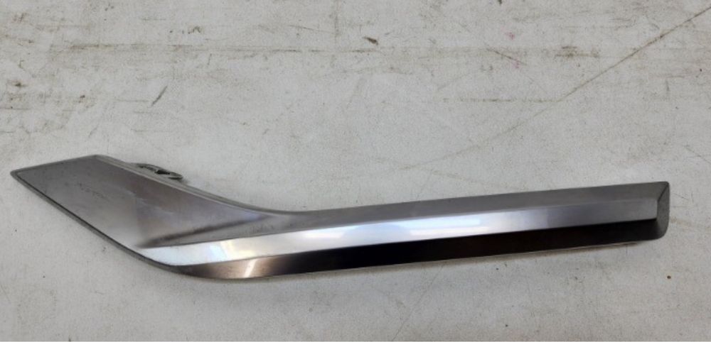 Молдинг новый ! хром заднего бампера санта фе santa fe 2022