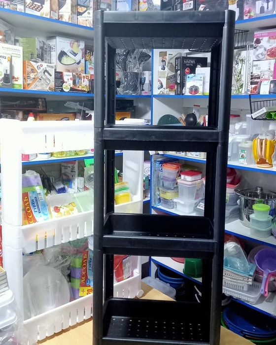 Этажерка. Вешалка костюмная. Шкаф. Шторы. Тюли