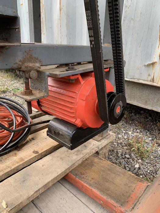 Circular masa glisanta motor nou 4 kw 3000 rpm