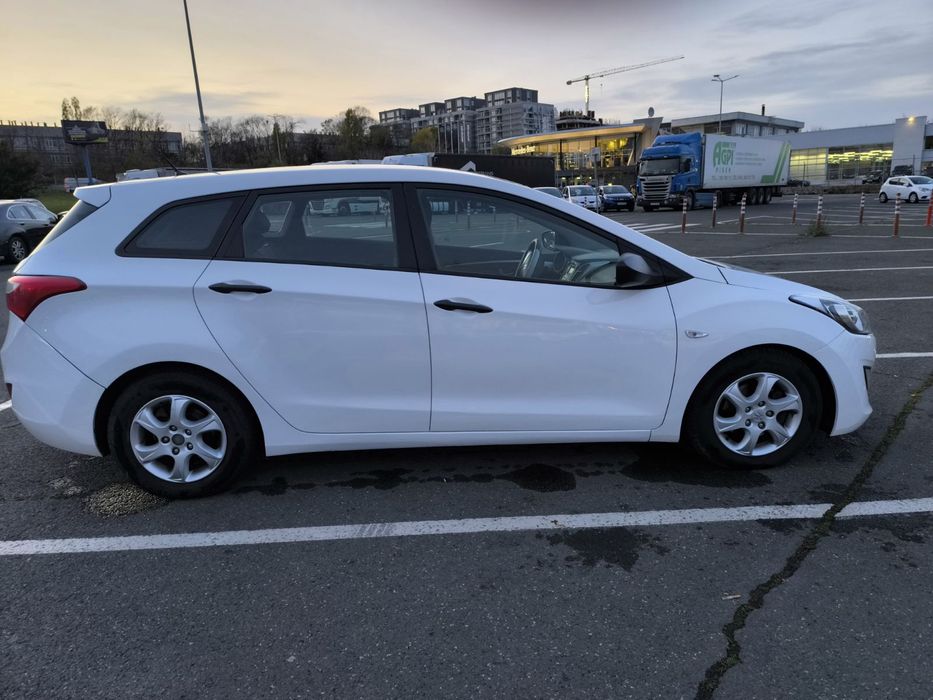 Hyundai I30 1.6 CRDI  2013г.