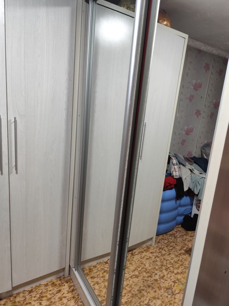Продам шифонер в хорошем состоянии