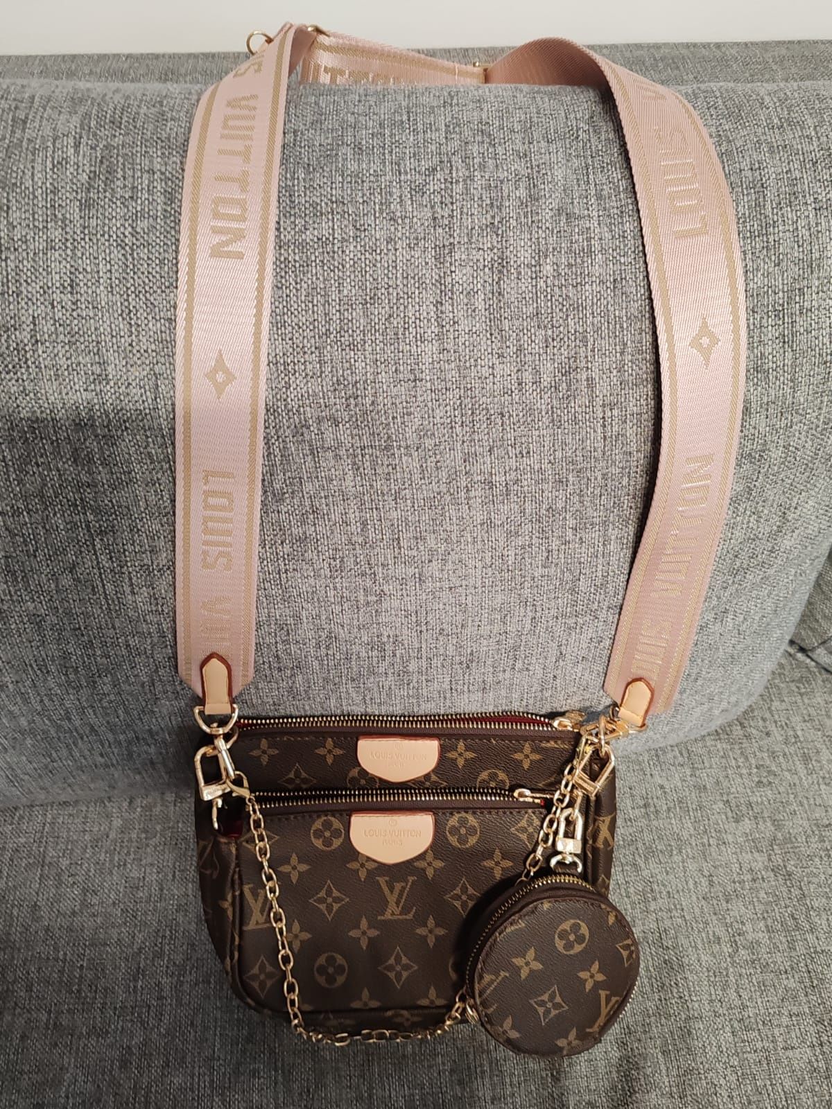 Geanta/Portofel Louis Vuitton Curea Roz 3 piese LV