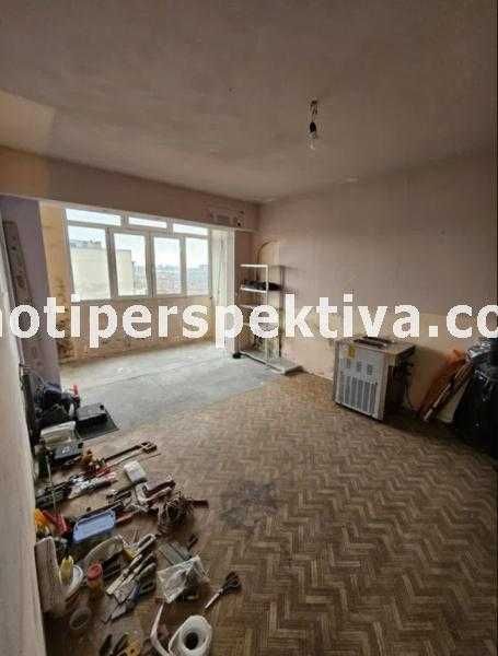 реф.15482 Реална квадратура, южно изложение-Изгрев/Хаджията Груев!
