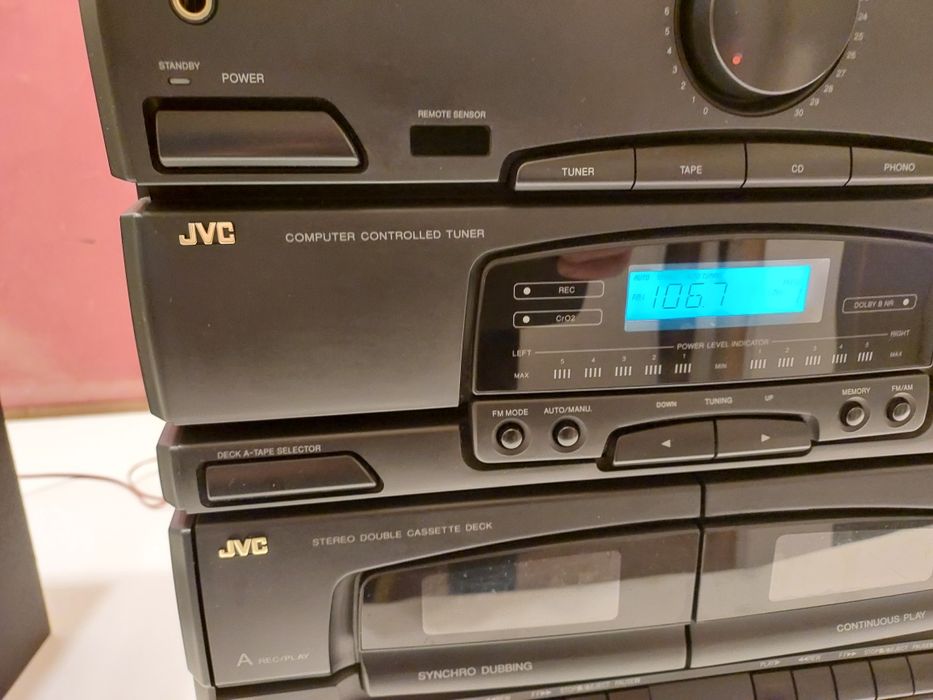 Linie audio JVC CA-ME38.Tape,CD,Pick-up,Tuner,Boxe.Perfect funcțional