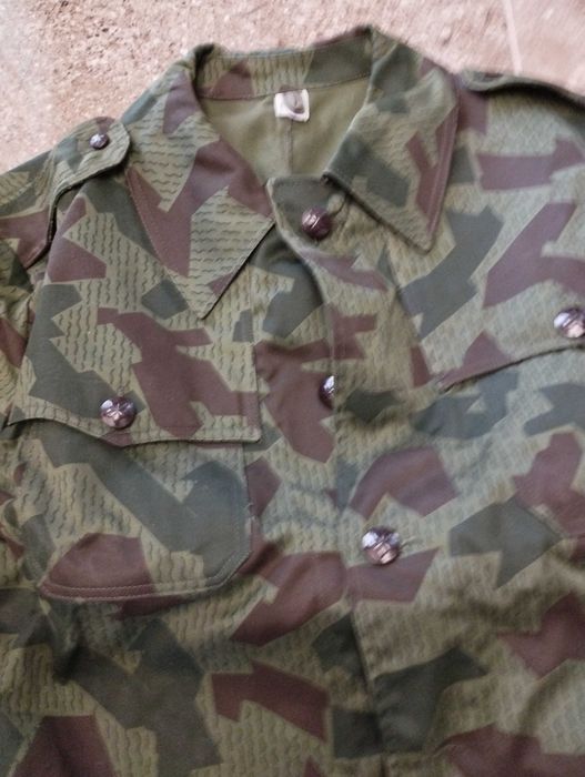 Камуфлажни дрехи