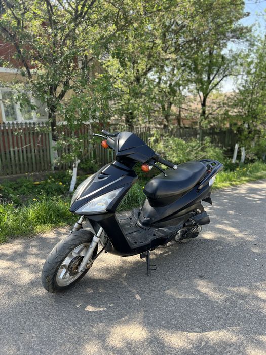 Scuter GY6 49/50 cc 4T Acte Spania