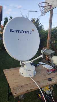 Antena automata pentru receptie satelit.