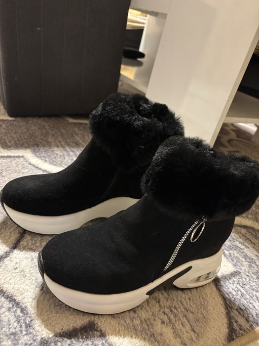 Дамски зимни обувки