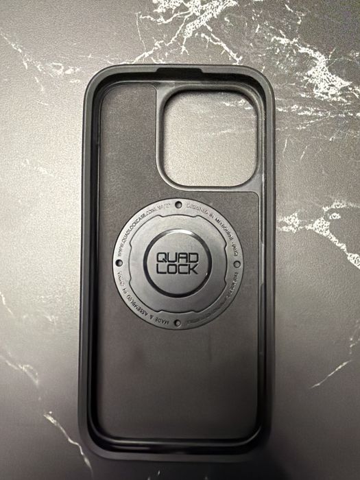Husa QuadLock Iphone 16 Pro