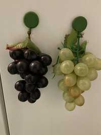 Продам магнитики на холодильник виноград