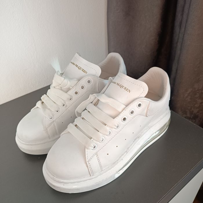 Asidasi Alexander Mcqueen