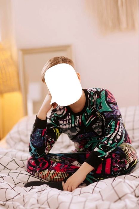 Продам костюм 146-152 р