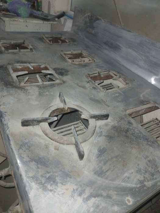 Gaz plita sotiladi srochna