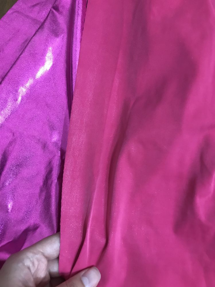 Лазерная розовая блестящая ткань, высшее качество 150х110 см