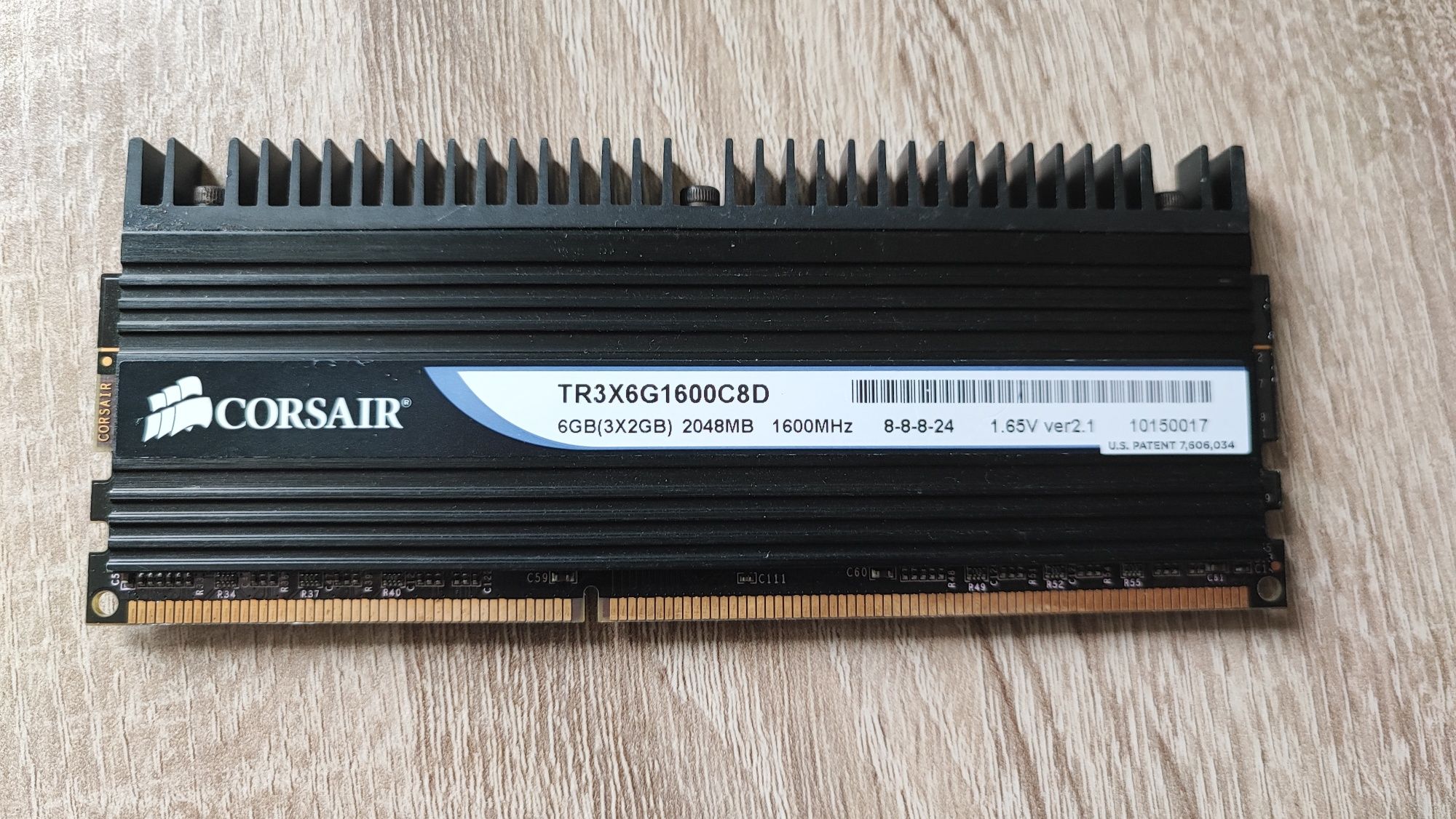 DDR3 - 2Gb - 1600Mhz - Corsair XMS3 + Corsair Dominator