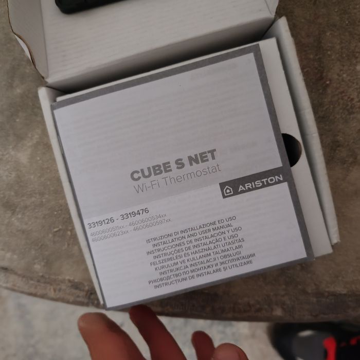 Urgent oferta termostat Ariston cube wifi nou nouț