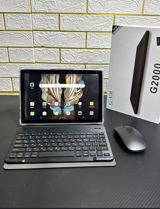 Продам планшет с клавиатурой