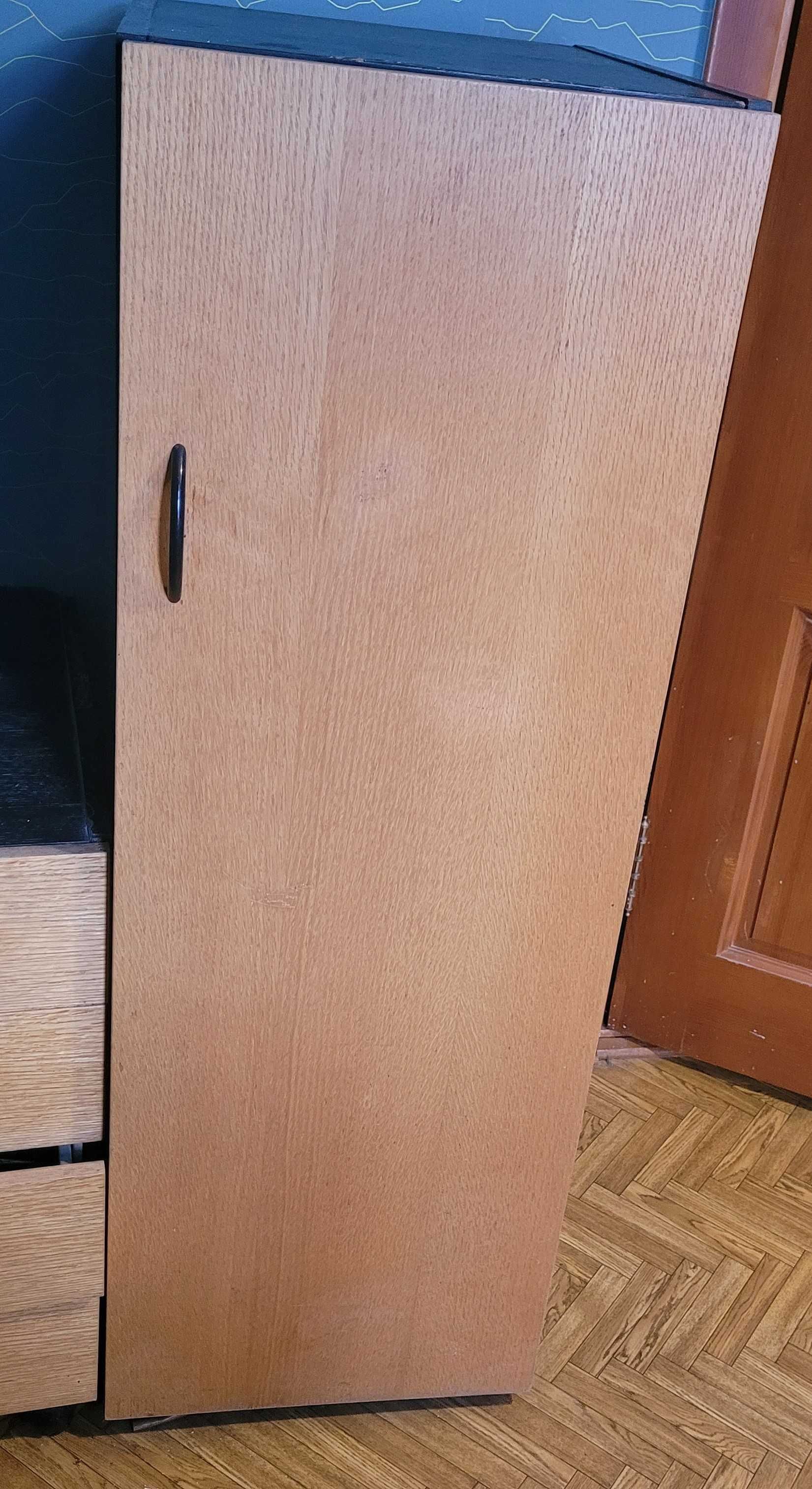 Шкафы  разные , комплект