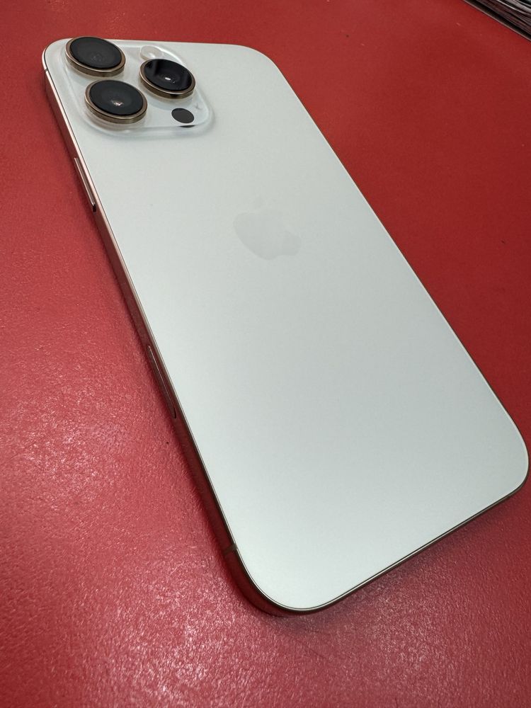 iPhone 16 Pro Max Gold Titanium 256GB