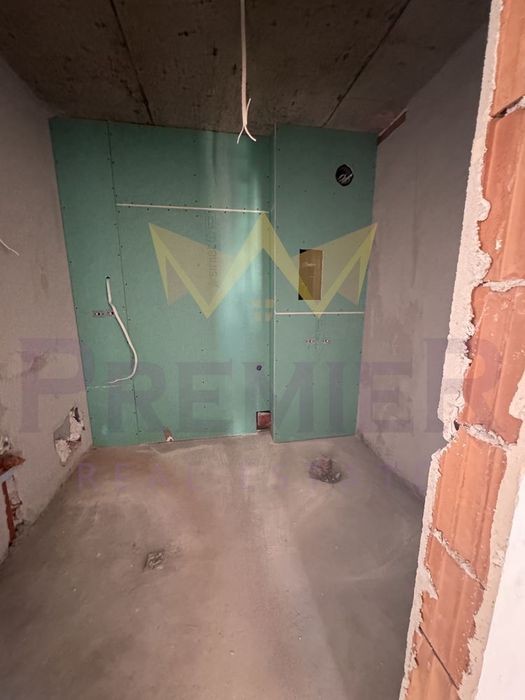 Продава се Тристаен апартамент в София, Полигона - 103 кв.м за 1738 €/кв.м - Снимка #9