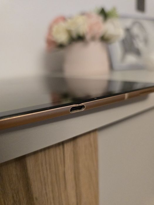 Samsung Galaxy Tab S5e T720, 10.5", 64BG, 4GB RAM, Wi-Fi