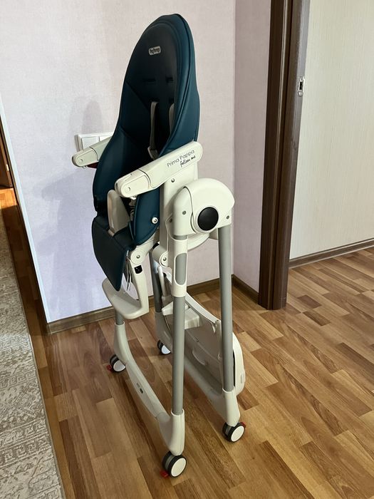 Столик для кормления 0+ лет. Peg Perego Prima Pappa follow me