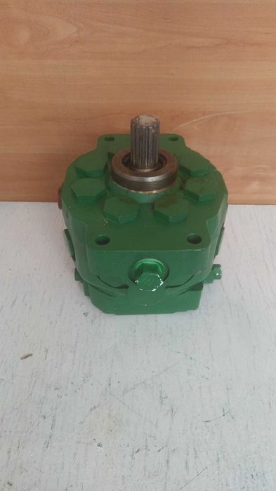 Pompa hidraulica tractor john deere 65 cm