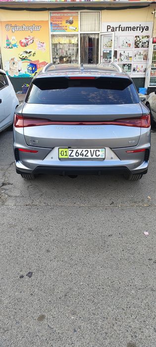 Byd e2 сотилади электро кар
