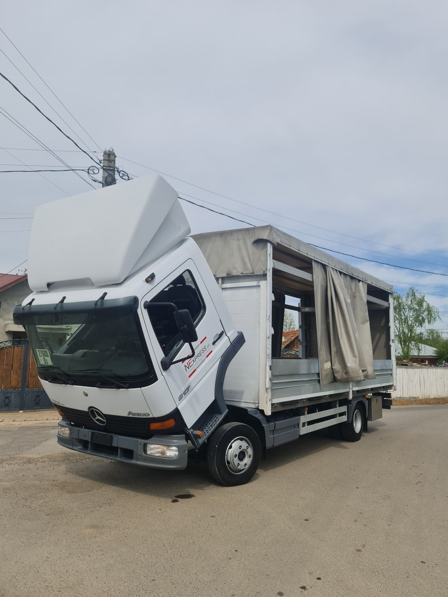 Mercedes atego 8. 17