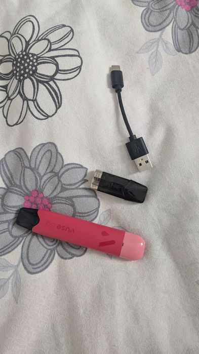 Vând VUSE GO reîncărcabil + incă o capsulă ! !