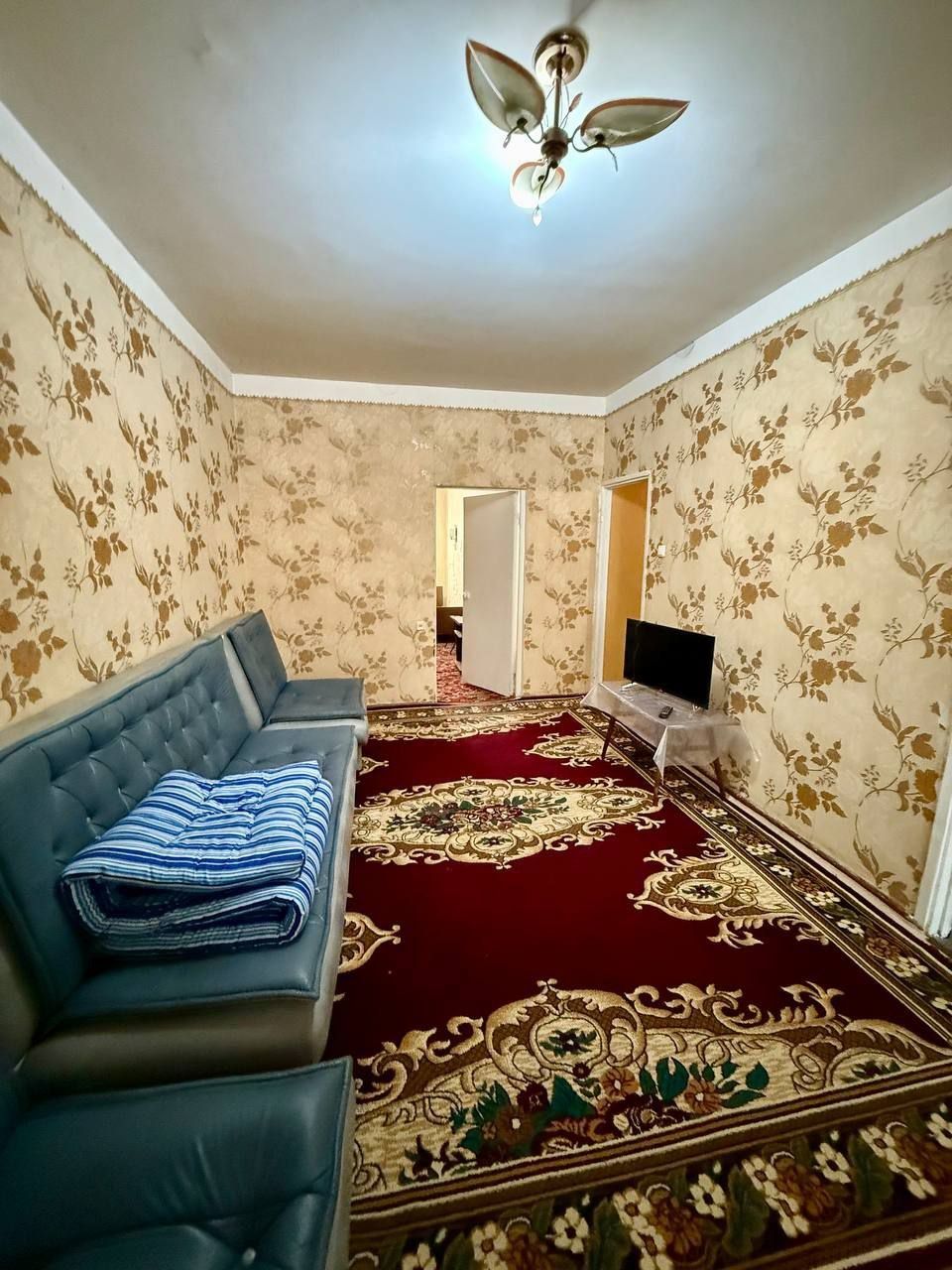 13 квартал. 2в3/1/4. Вдоль метро