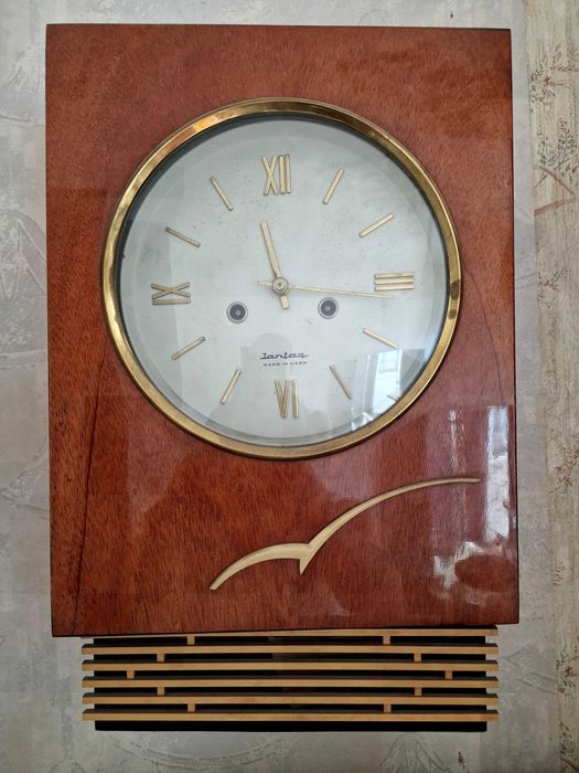 Руски стенен часовник