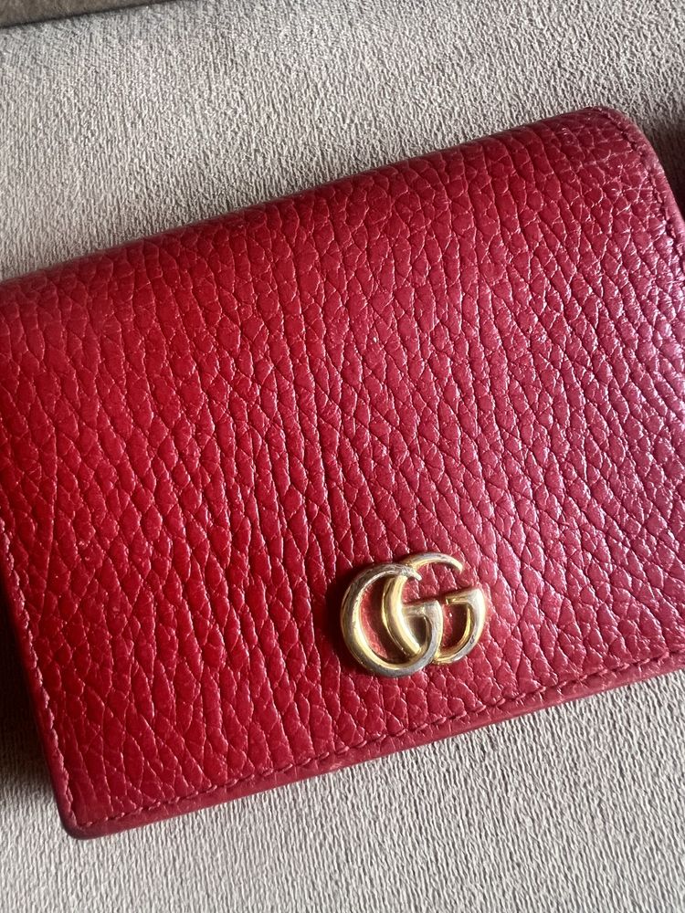 100% оригинален портфейл на Gucci, Fendi и Dolce gabbana !