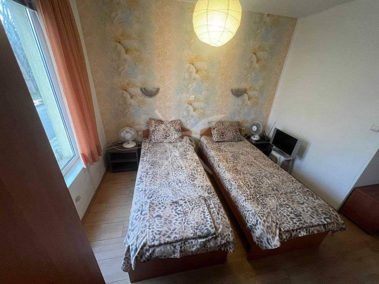 Продава се Двустаен апартамент в к.к. Слънчев бряг - 76 кв.м за 1395 €/кв.м - Снимка #9
