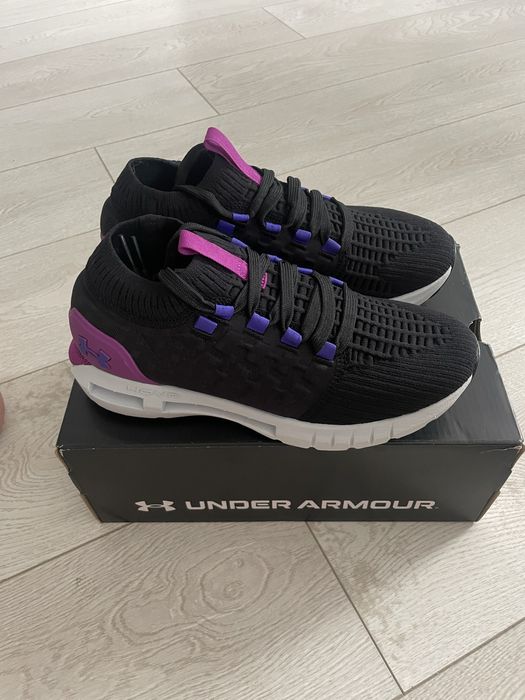 Under armour hovr phantom