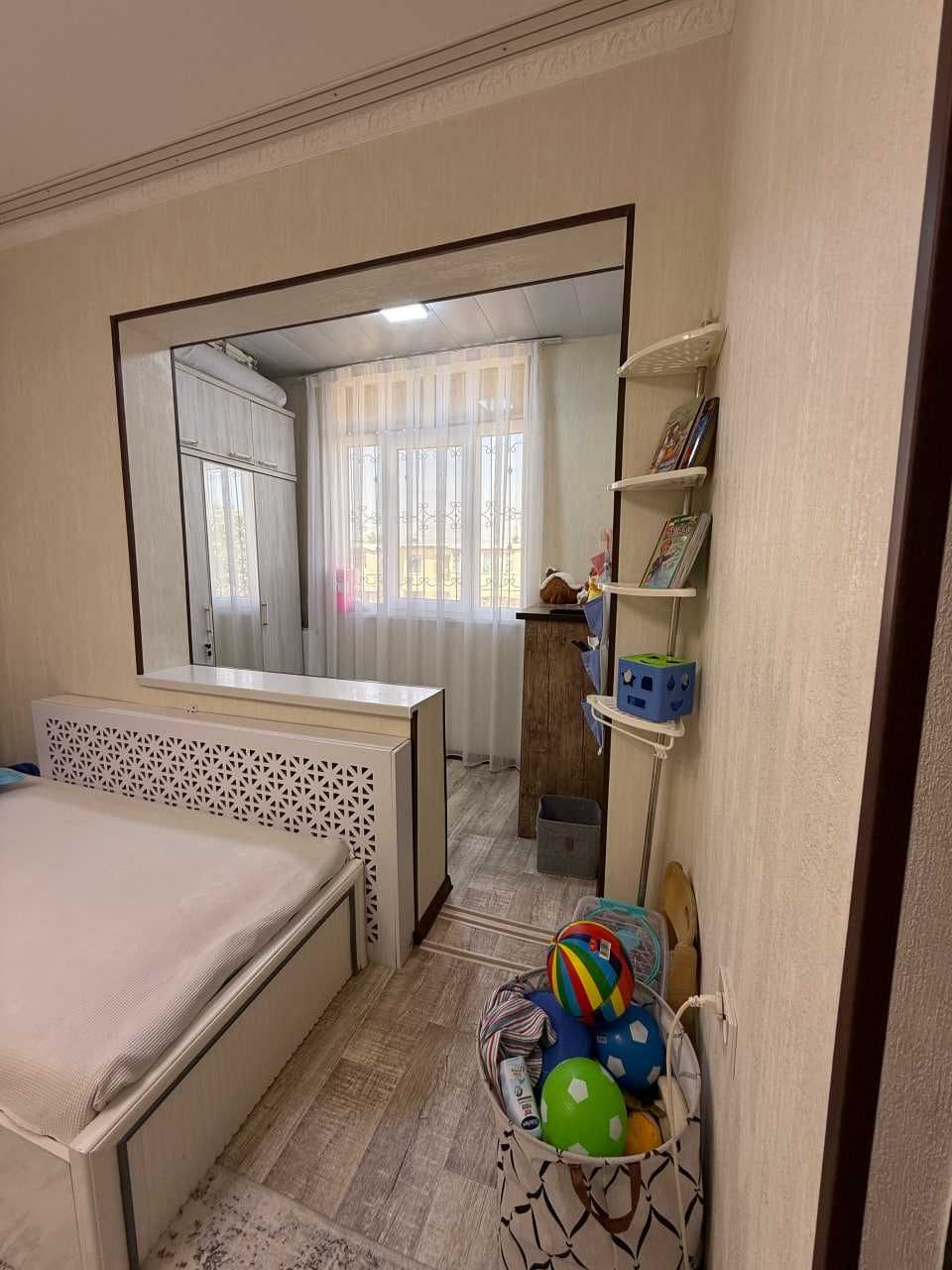 СРОЧНО !! Продается квартира в Яшнабаде 3/4/4 ( 68 кв/м ) Авиасозлар 1