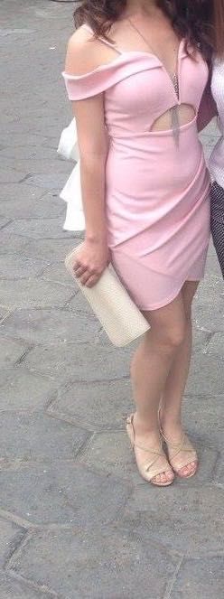 Розова къса рокля