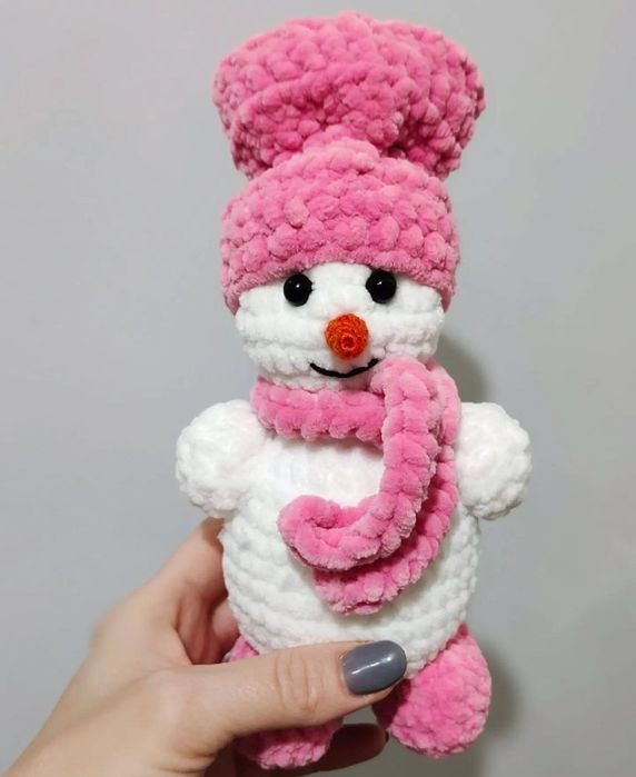 Продам снеговика. Новый. Ручной работы